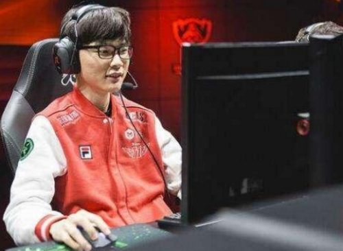 色的战术执 色的战术执