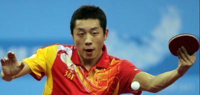 球迷们用切 球迷们用切